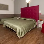 Hotel Piola